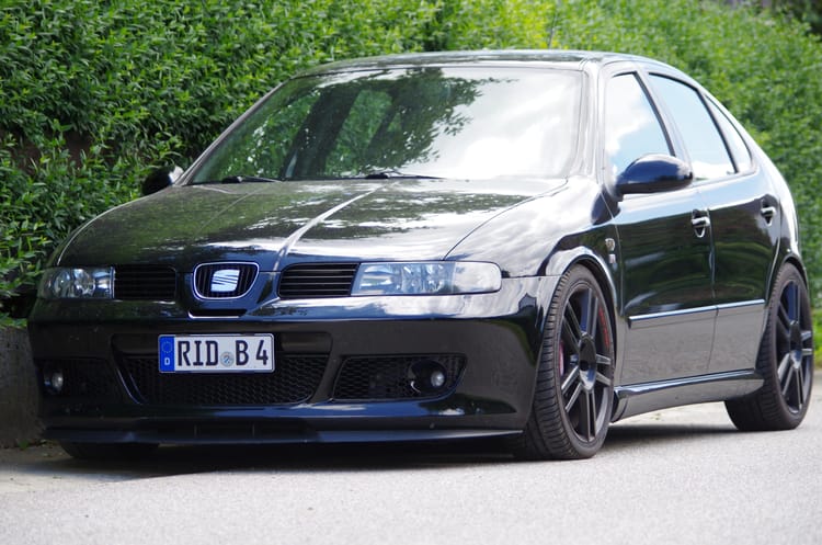 Cupra R